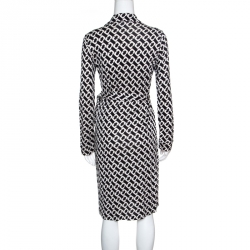 Pre Owned Diane Von Furstenberg Monochrome Printed Silk Jersey New Jeane Two Wrap Dress M