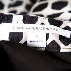 Pre Owned Diane von Furstenberg Monochrome Geometric Print Wool and Silk Flared Amelia Skirt S