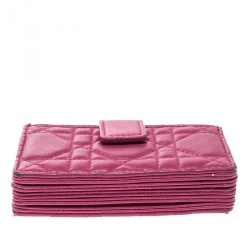 مملوكة مسبقًا Dior Fuchsia Cannage Leather Gusset Card Holder
