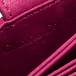 مملوكة مسبقًا Dior Fuchsia Cannage Leather Gusset Card Holder