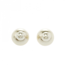 Pre Owned أقراط ديور تريبالز لؤلؤ صناعي كريمي ذهبية اللون