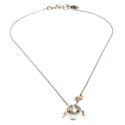 Pre Owned قلادة ديور دلاية ليدي بغ لؤلؤ صناعي وكريستال ذهبي ة