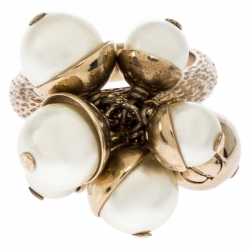 مملوكة مسبقًا Dior Mise en Dior Faux Pearl Gold Tone Ring Size 55