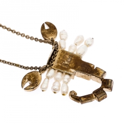 مملوكة مسبقًا Dior Gold Tone Crystal Christian Me Zodiac Scorpion Pendant Necklace