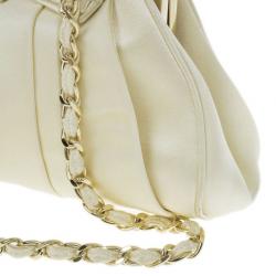 مملوكة مسبقًا Dior Cream Satin Drapé Evening Clutch