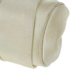 مملوكة مسبقًا Dior Cream Satin Drapé Evening Clutch