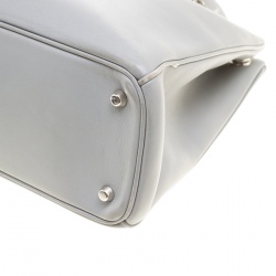 مملوكة مسبقًا حقيبة يد ديور شوبر ديوريسيمو كبيرة جلد حُبيبي أزرق داكن