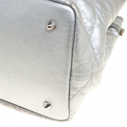 مملوكة مسبقًا Dior Silver Coated Canvas Medium Panarea Shopper Tote