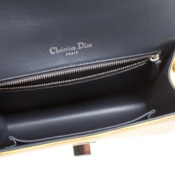 مملوكة مسبقًا حقيبة كتف ديور ديوراما صغيرة جلد سحلية صفراء