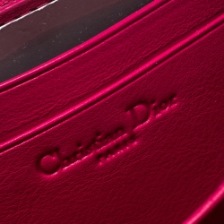 مملوكة مسبقًا محفظة عملات معدنية ديور توتي جلد لامعة كاناج وردية