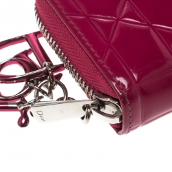 مملوكة مسبقًا محفظة عملات معدنية ديور توتي جلد لامعة كاناج وردية