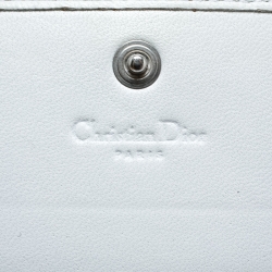 مملوكة مسبقًا حقيبة كلتش ديور ليدي ديور جلد كاناج بيضاء