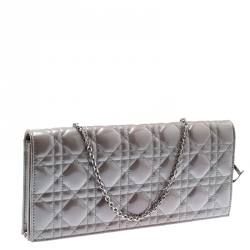 مملوكة مسبقًا حقيبة كلتش ديور ليدي ديور جلد لامعة مبطنة كاناج رمادية