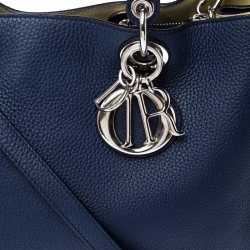 مملوكة مسبقًا Dior Blue Leather Large Diorissimo Shopper Tote