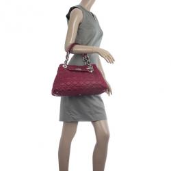مملوكة مسبقًا Dior Quilted Red Satin Cannage Charming Lock Satchel