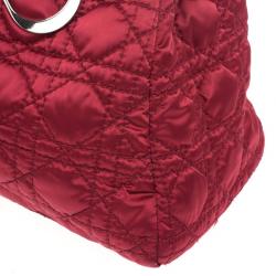 مملوكة مسبقًا Dior Quilted Red Satin Cannage Charming Lock Satchel