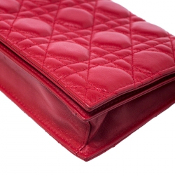 Pre Owned حقيبة كلتش ديور ليدي �ديور بسلسلة جلد لامع كاناج مبطنة حمراء