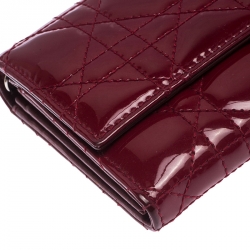مملوكة مسبقًا Dior Red Cannage Patent Leather Lady Dior Clutch