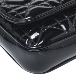 مملوكة مسبقًا Dior Black Patent Leather Chain Clutch