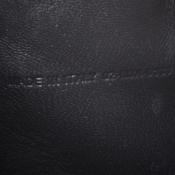 مملوكة مسبقًا Dior Black Patent Leather Chain Clutch