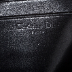 مملوكة مسبقًا Dior Black Patent Leather Chain Clutch