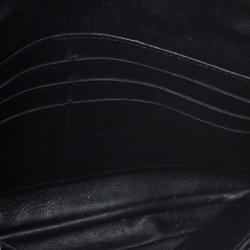 مملوكة مسبقًا Dior Black Patent Leather Chain Clutch