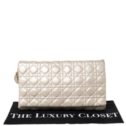 مملوكة مسبقًا Dior Metallic Gold Cannage Leather Lady Dior Clutch