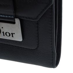 مملوكة مسبقًا Dior Black Leather Chic Compact Wallet