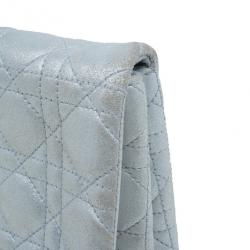 مملوكة مسبقًا Dior Metallic Silver Leather Cannage Midnight Clutch