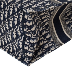 مملوكة مسبقًا حقيبة يد ديور توال دو جوي بوك كانفاس مطرزة زرقاء/ بيج