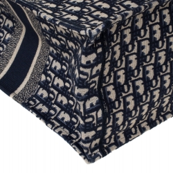 مملوكة مسبقًا حقيبة يد ديور توال دو جوي بوك كانفاس مطرزة زرقاء/ بيج