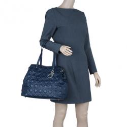 مملوكة مسبقًا حقيبة توت ديور ’باناريا’ مغطاة بالكانفاس الكحلي متوسطة