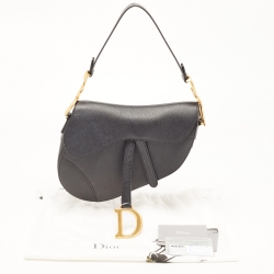مملوكة مسبقًا Dior Black Grained Leather Saddle Bag