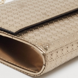 مملوكة مسبقًا محفظة بسلسلة ديور كرويزير جلد لامع ميكروكاناج ذهبي ميتاليك 