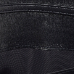 مملوكة مسبقًا محفظة بسلسلة ديور كرويزير جلد لامع ميكروكاناج ذهبي ميتاليك 