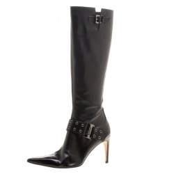 مملوكة مسبقًا حذاء بوت ديور مرتفع للركبة مقدمة مدببة فاصيل حلقات جلد أسود مقاس 40.5