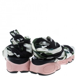 مملوكة مسبقًا صندل ديور بروكلين ساتان مطبوع م لتف مقاس 38