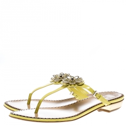 Pre Owned صندل بإصبع ديور تفاصيل زهور جلد لامع أصفر ليموني مقاس 38