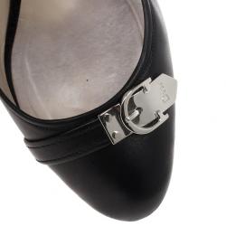 مملوكة مسبقًا Dior Black Leather Buckle Pumps Size 40