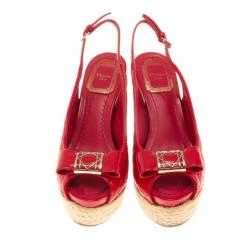 مملوكة مسبقًا Dior Coral Patent Cannage Espadrille Wedge Sandals Size 35.5