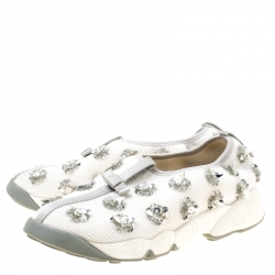 مملوكة مسبقًا حذاء رياضي ديور سليب أون مزخرفة ترتر زهور فوشيون شبك أبيض مقاس 39