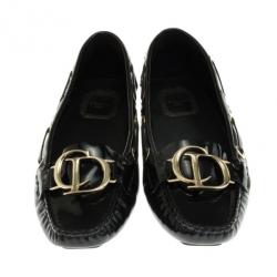 مملوكة مسبقًا Christian Dior Black Patent Leather 'CD' Loafers Size 36