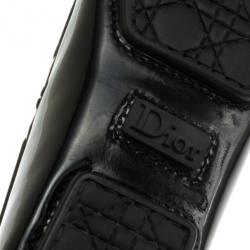 مملوكة مسبقًا Christian Dior Black Patent Leather 'CD' Loafers Size 36