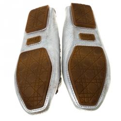 مملوكة مسبقًا Christian Dior Metallic Silver Leather Logo Slip On Loafers Size 38