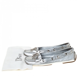 مملوكة مسبقًا Christian Dior Metallic Silver Leather Logo Slip On Loafers Size 38