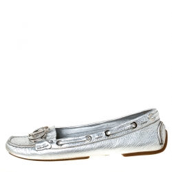 مملوكة مسبقًا Christian Dior Metallic Silver Leather Logo Slip On Loafers Size 38