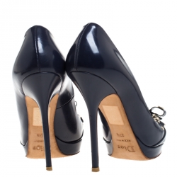 مملوكة مسبقًا Dior Navy Blue Leather Bow Chain Detail Peep Toe Pumps Size 37.5
