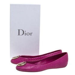 مملوكة مسبقًا حذاء فلات باليه ديور جلد ثعبان وردي مقاس 38.5