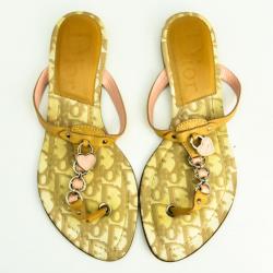 مملوكة مسبقًا Christian Dior Beige Romantique Thong Flat Sandals Size 36