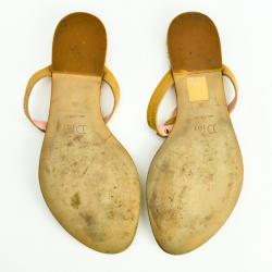 مملوكة مسبقًا Christian Dior Beige Romantique Thong Flat Sandals Size 36
